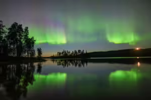 Luisa Schaffner, Sunset Aurora reflection Lapland