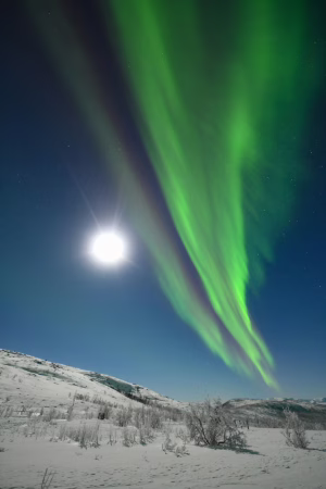 Lorenzo Mirandola - Full Moon Auroras
