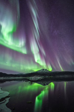 Lorenzo Mirandola - Aurora Reflections & Mountains