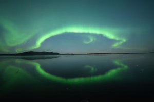 Luisa Schaffner - Aurora mirror in a lake